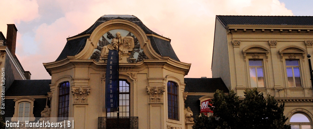 Le Handelsbeurs, salle de concert sur la place Kouter à Gand/Gent en Flandre en Belgique.