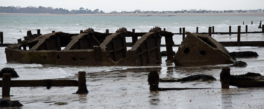 Mulberry Harbour à Bognor Regis, paisible station balnéaire du Sussex au Royaume-Uni.