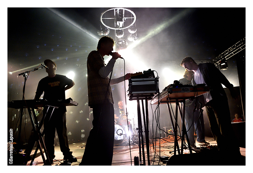 ADULT DVD le 1er août 2025 pendant l'Absolutely Free Festival à Genk en Belgique.