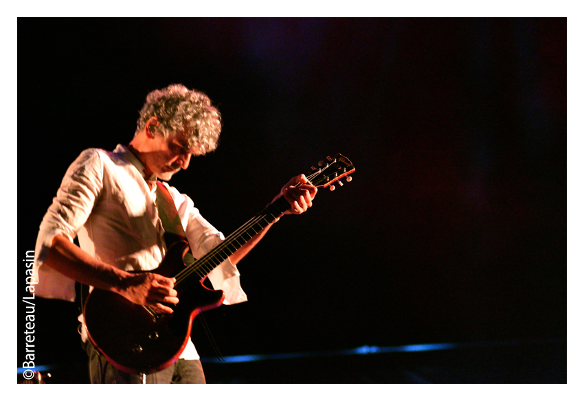 BLONDE REDHEAD en concert le 01/09/2018 dans le cadre du festival Settembre sur la place du Duomo à Prato en Italie.