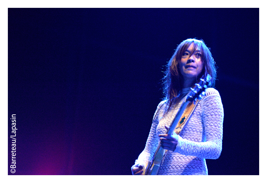 BLONDE REDHEAD en concert le 01/09/2018 dans le cadre du festival Settembre sur la place du Duomo à Prato en Italie.