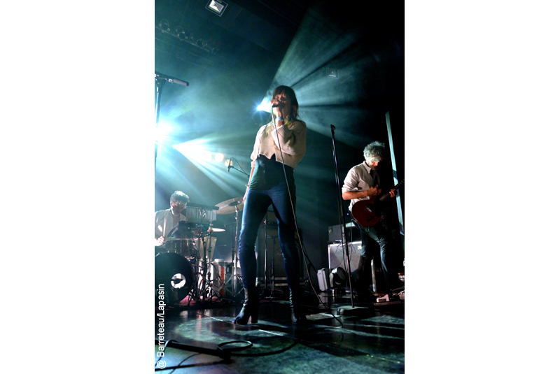 Blonde Redhead en concert le 17/03/2017 au Columbia Theater à Berlin en Allemagne.