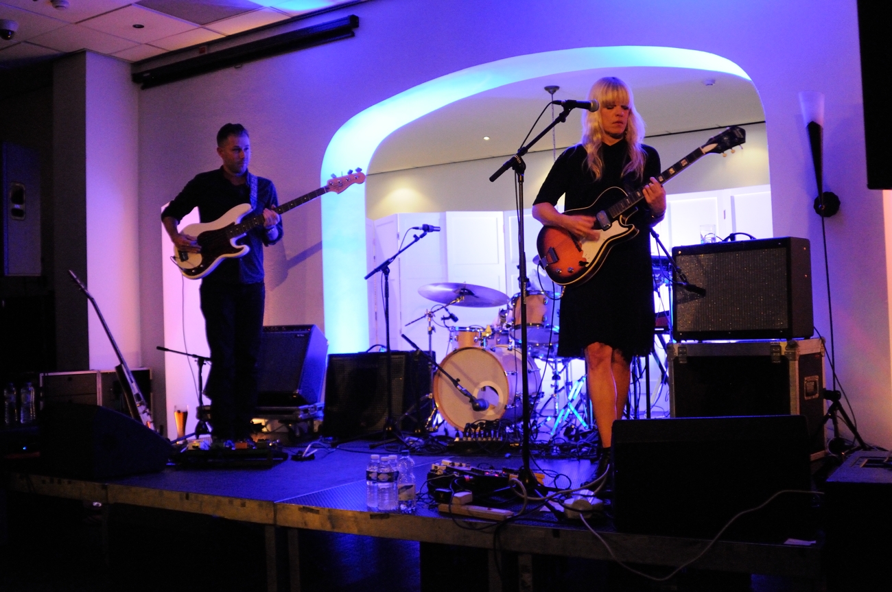 Corrina REPP en concert le 19 septembre 2015 au De Harmonie pour l'INCUBATE à Tilburg |NL|
