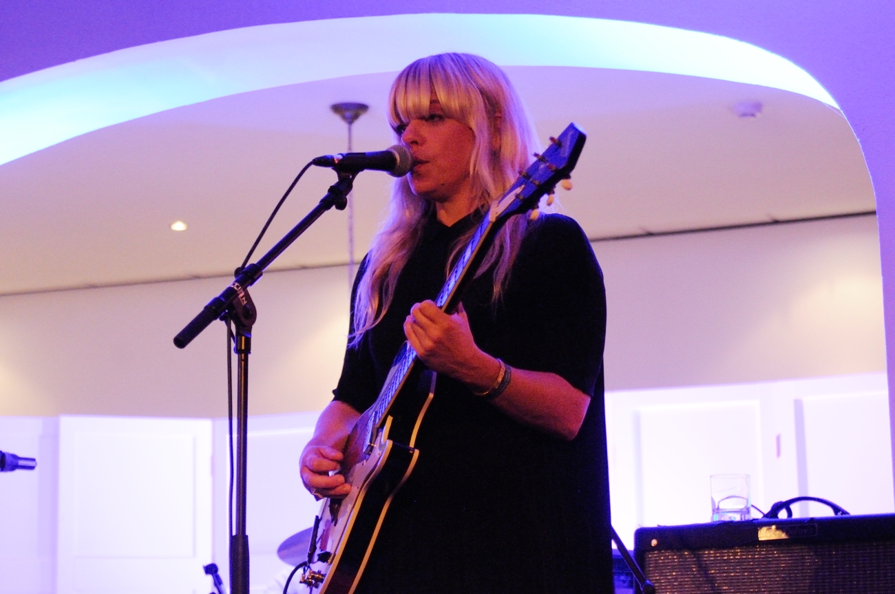 Corrina REPP en concert le 19 septembre 2015 au De Harmonie pour l'INCUBATE à Tilburg |NL|