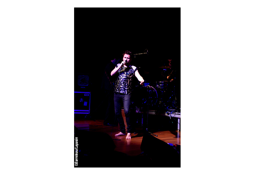 Des photos de DEZ MONA en concert le 10 septembre 2016 à l'Incubate à Tilburg |NL|.