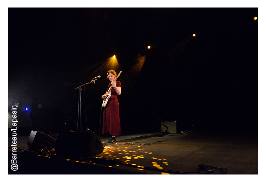 Helena DELAND en concert le 07 mai 2022 au C-Mine à Genk en Belgique dans le cadre du Little Waves.