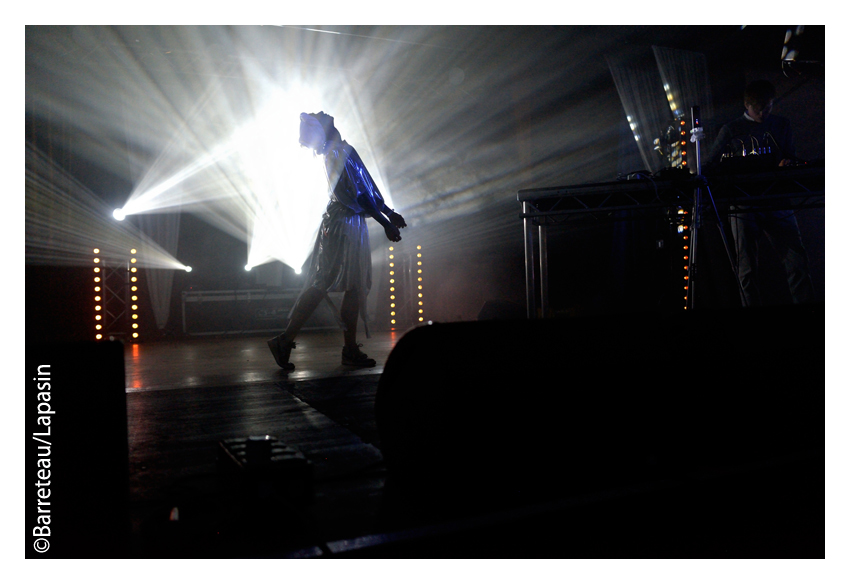 Les photos de GUSTAF en concert le 14.11.2021 dans le cadre du Sonic City au de De Kreun à Courtrai/Kortrijk |B|.