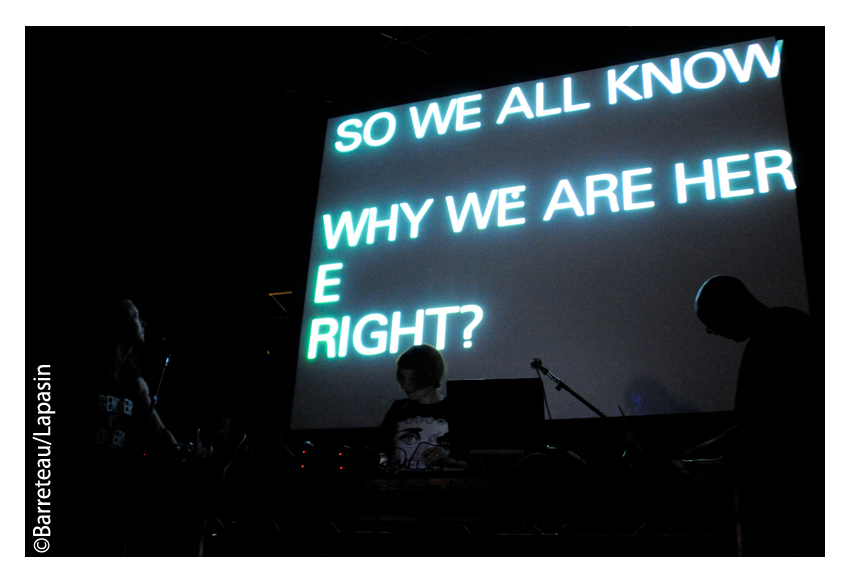 Photos de HOLLY HERNDON 28/11/2015 en concert aux ATP UK-07