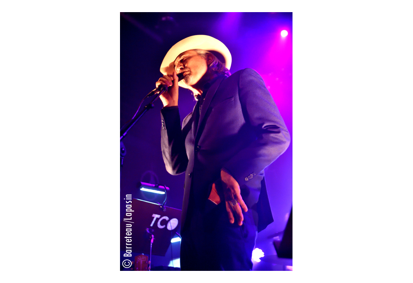 Les photos de Howe GELB en concert le 1er mai 2019 au festival les Aralunaires à Arlon en Belgique.