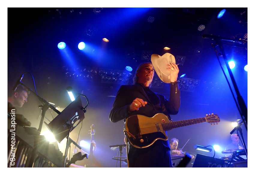 Les photos de Howe GELB en concert le 1er mai 2019 au festival les Aralunaires à Arlon en Belgique.