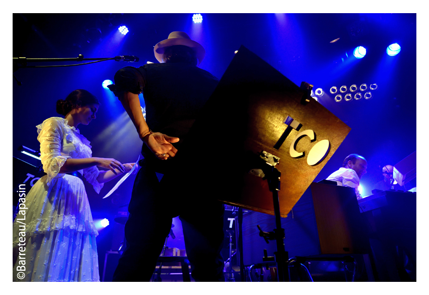 Les photos de Howe GELB en concert le 1er mai 2019 au festival les Aralunaires à Arlon en Belgique.