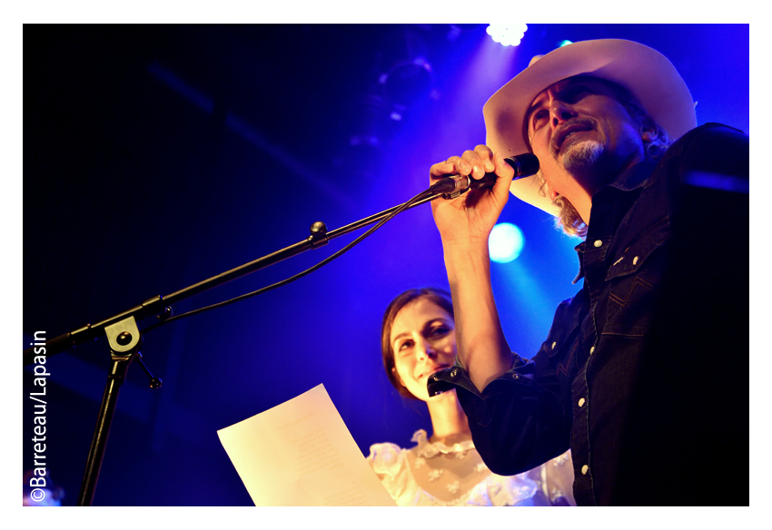 Les photos de Howe GELB en concert le 1er mai 2019 au festival les Aralunaires à Arlon en Belgique.