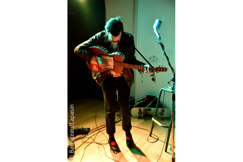 Les photos de Micah P. HINSON le 12 octobre 2017 à L'Aut' Côté à Mouscron |B| dans le cadre des Autumn Falls