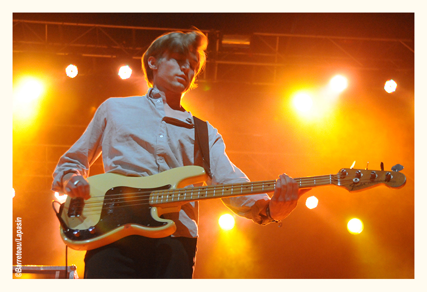 Les photos de OUGHT en concert le  4 juillet 2015 aux ATP Iceland à Asbru en Islande.