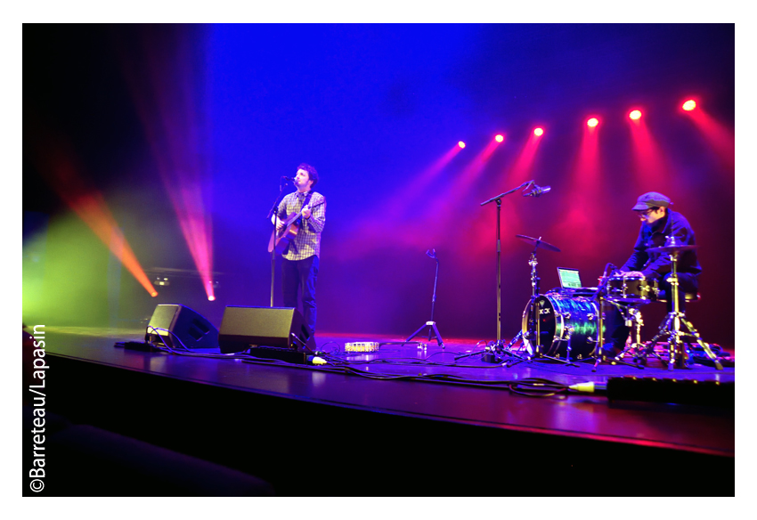 Sam Amidon au Little Waves le 13 avril 2019 à Genk en Belgique.