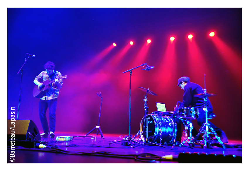 Sam Amidon au Little Waves le 13 avril 2019 à Genk en Belgique.