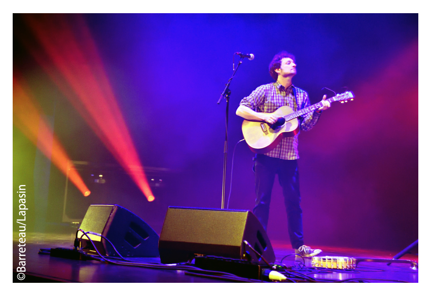 Sam Amidon au Little Waves le 13 avril 2019 à Genk en Belgique.