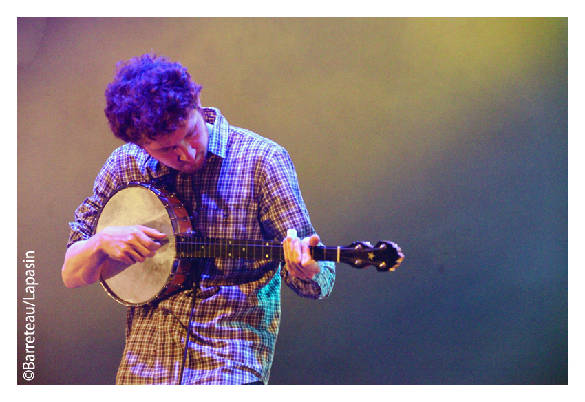 Sam Amidon au Little Waves le 13 avril 2019 à Genk en Belgique.