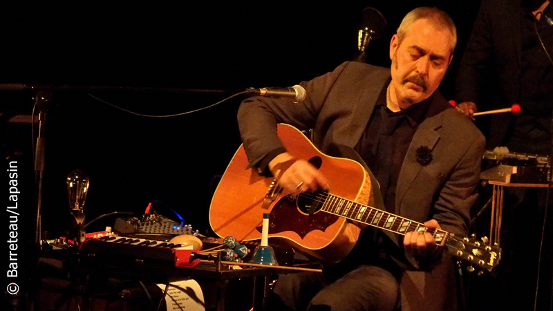 Les photos de TINDERSTICKS le 11 mars 2017 au Lieu Unique à Nantes en France. 