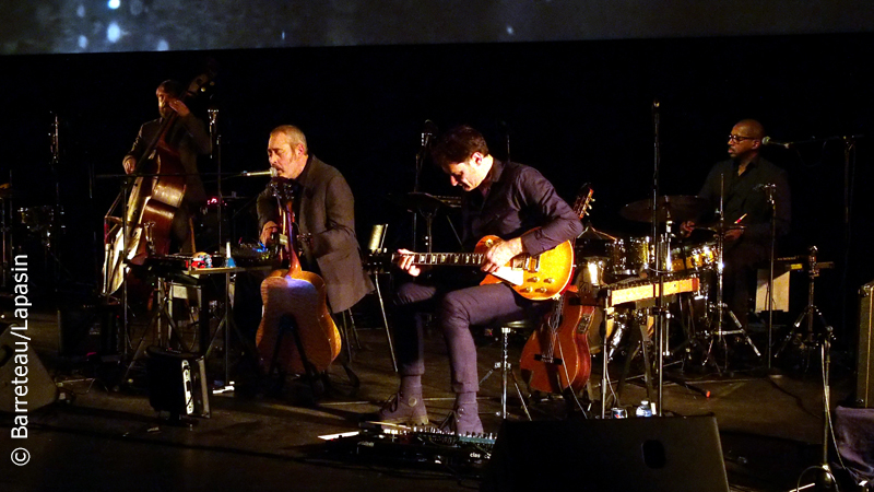 Les photos de TINDERSTICKS le 12 mars 2017 au Lieu Unique à Nantes en France. 