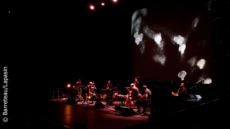 Les photos de TINDERSTICKS le 14 mai 2017 pour les Nuits Botanique au Cirque Royal à Bruxelles. 