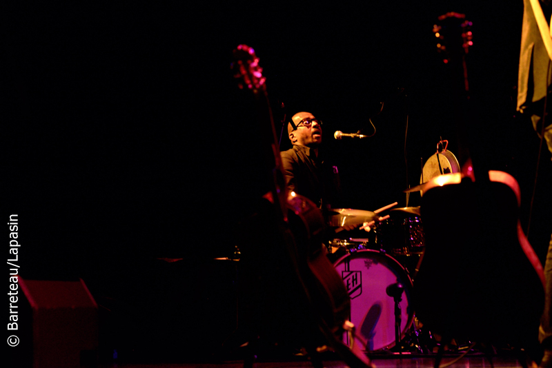 Les photos de TINDERSTICKS le 26 février 2016 à la Cartonnerie à Reims en France. 