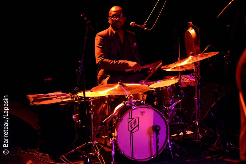 Les photos de TINDERSTICKS le 27 février 2016 au Théâtre d'Arras en France. 