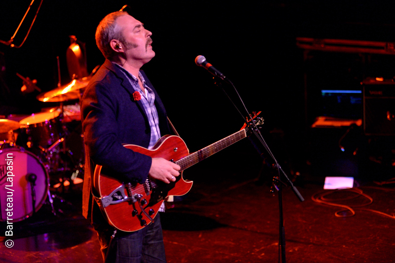 Les photos de TINDERSTICKS le 27 février 2016 au Théâtre d'Arras en France. 