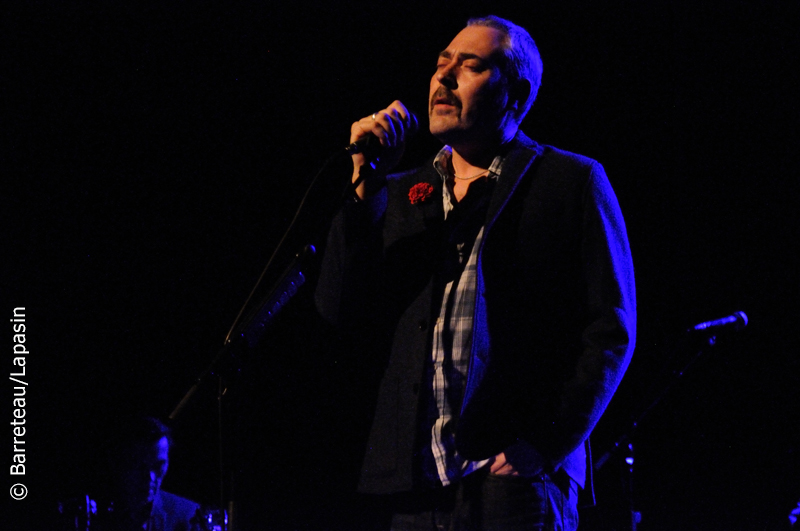 Les photos de TINDERSTICKS le 27 février 2016 au Théâtre d'Arras en France. 