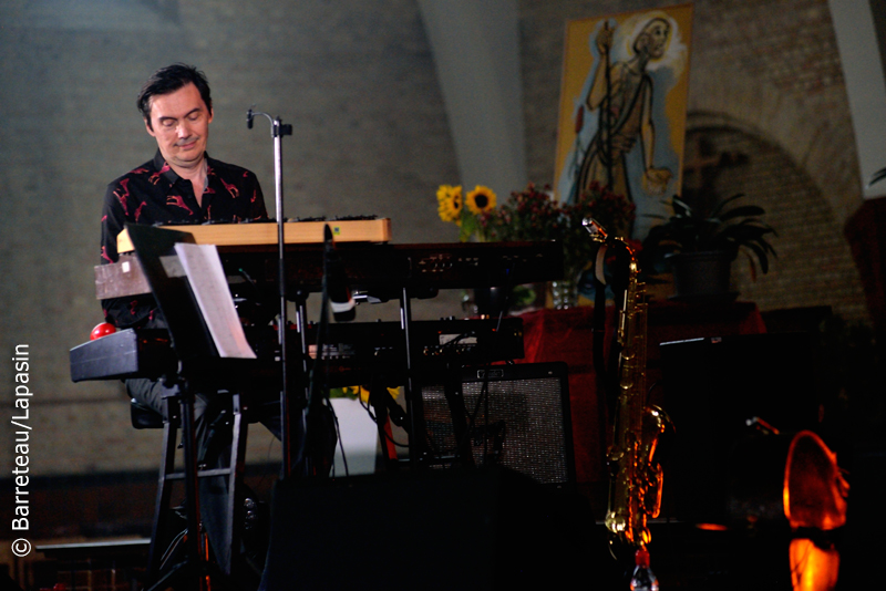 Les photos de TINDERSTICKS le 30 juin 2017  à Sint-Janskerk à Oostende en Belgique. 