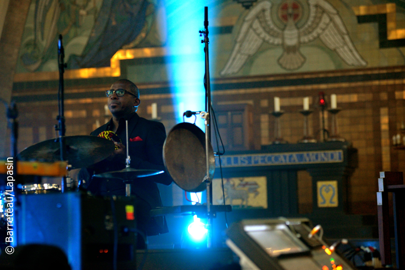 Les photos de TINDERSTICKS le 30 juin 2017  à Sint-Janskerk à Oostende en Belgique. 