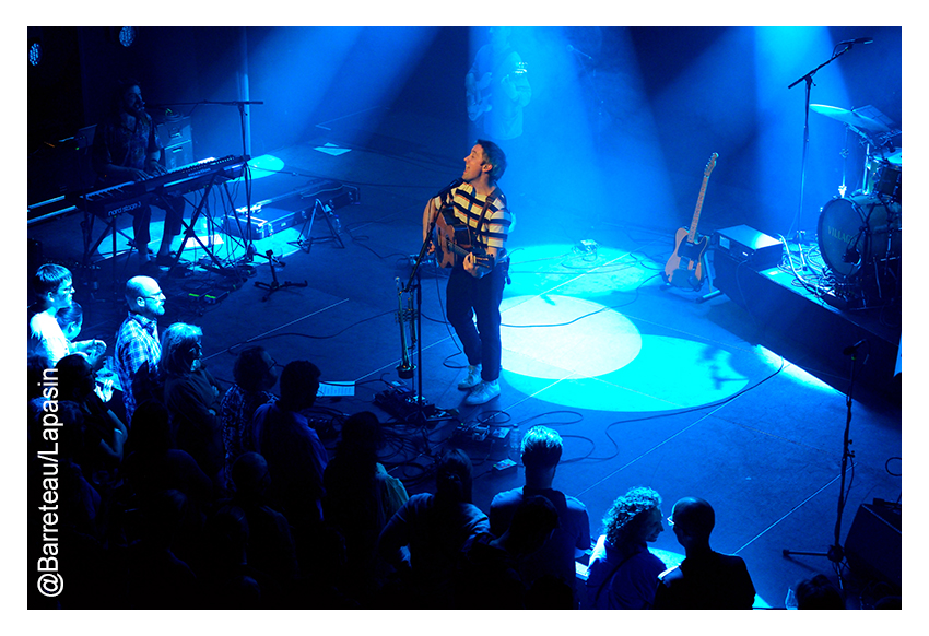 VILLAGERS en concert le 07 mai 2022 au C-Mine à Genk en Belgique dans le cadre du Little Waves.