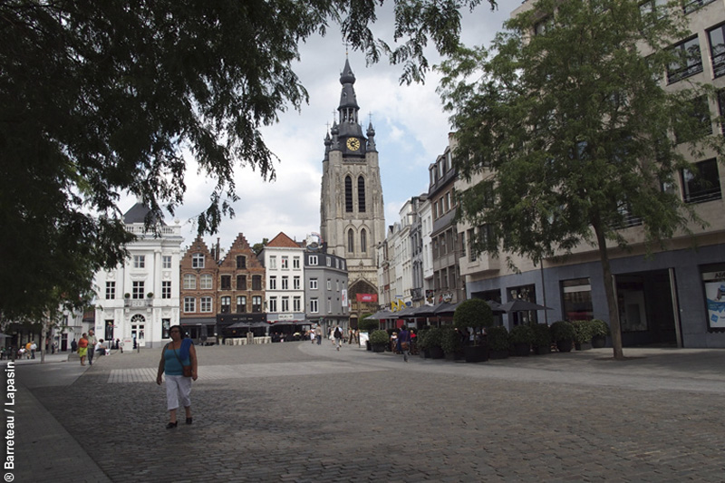 Une balade à Courtrai/Kortrijk au sud de la Belgique.